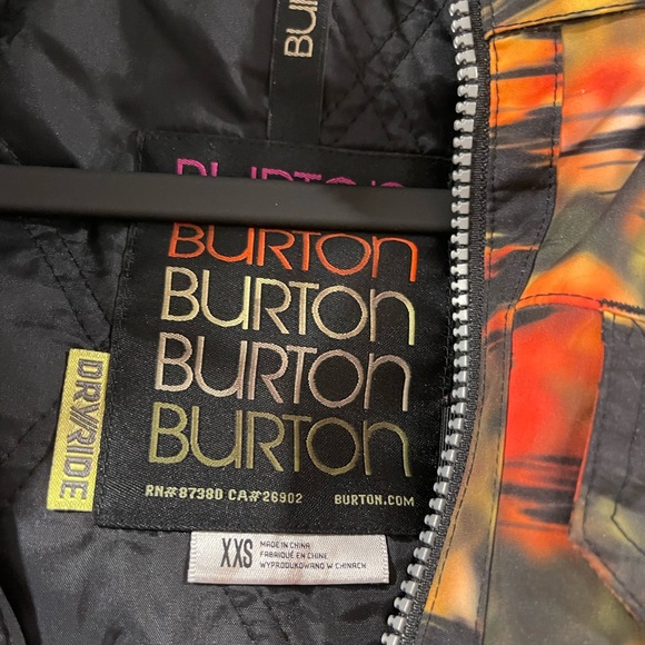 BURTON snowboarding jacket. New without tag. Size XXS. - Picture 4 of 4